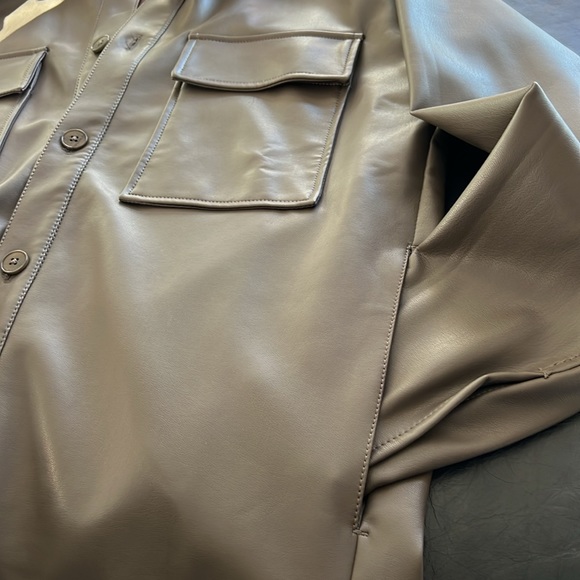 Oak+Fort Faux Leather Shacket- XXS-XS - Picture 11 of 11